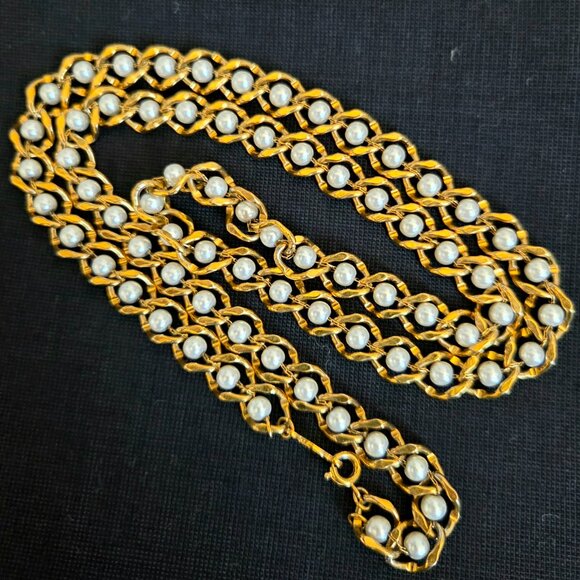 Napier Jewelry - Vintage Napier gold tone long chain necklace with faux pearls.